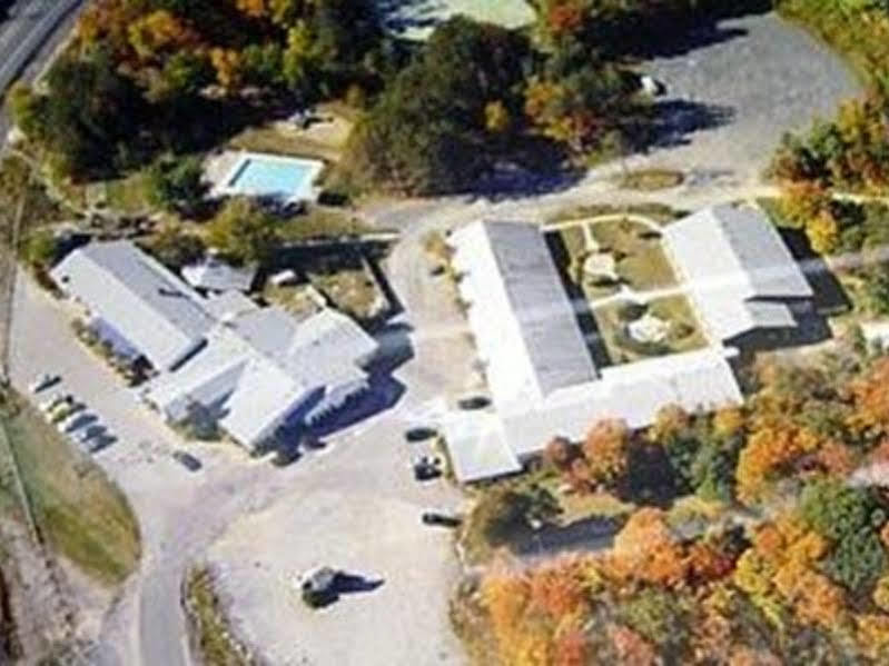 Quality Inn & Conference Centre Parry Sound Exteriör bild